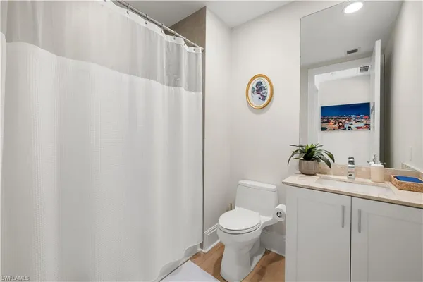 $1,295,000 | 1035 3rd Avenue South, Unit 203, Naples, FL 34102