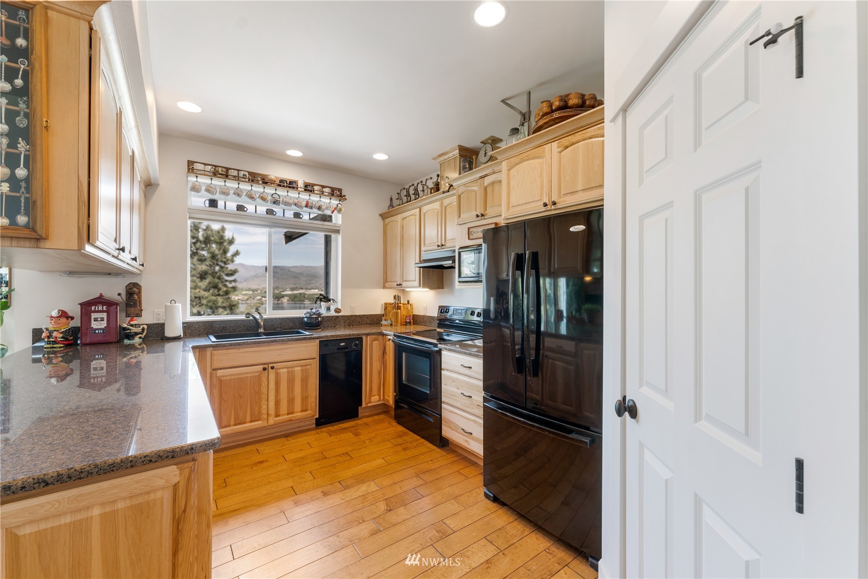 7381 Ridgeview Drive Chelan, WA 98816 - Photo 30 of 40 Gallery Image 30