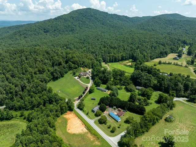 $849,000 | 4594 Grandin Road, Lenoir, NC 28645