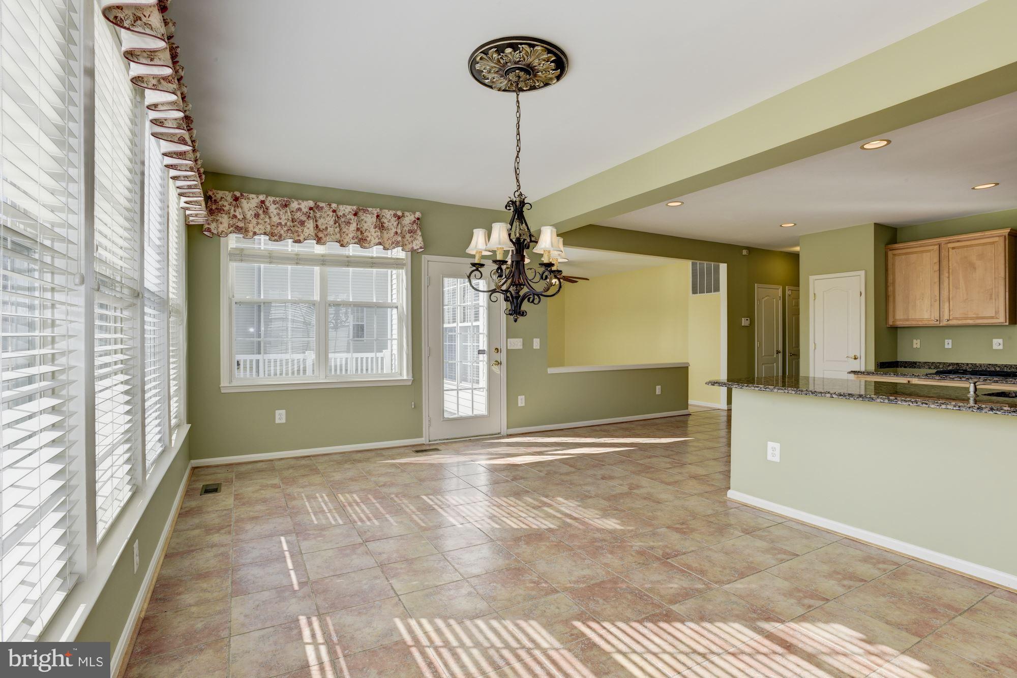 12335 Wake Forest Road Clarksville, MD 21029 - Photo 20 of 60 Sun Room Picture #3