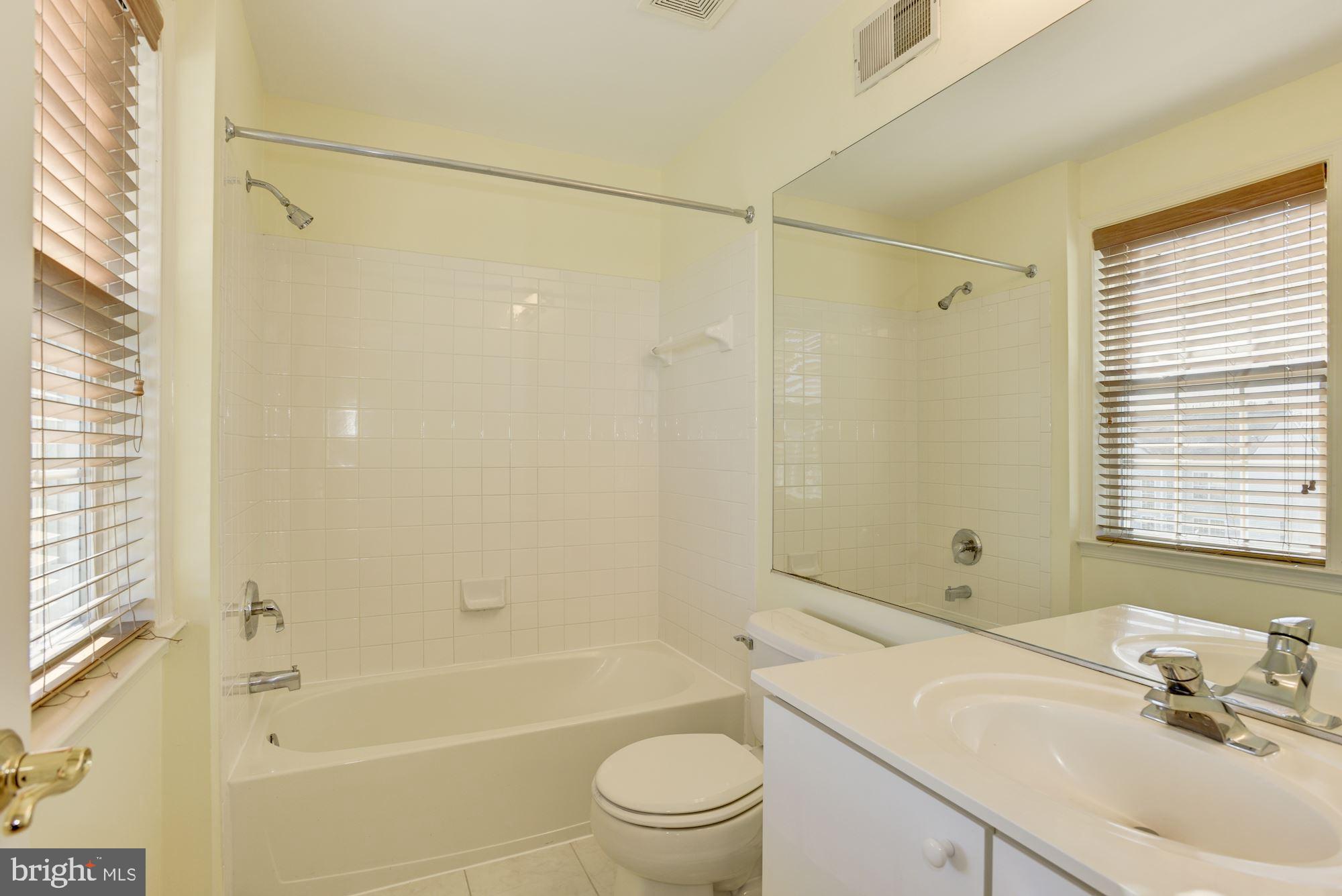 12335 Wake Forest Road Clarksville, MD 21029 - Photo 35 of 60 Princess Suite Private Bath