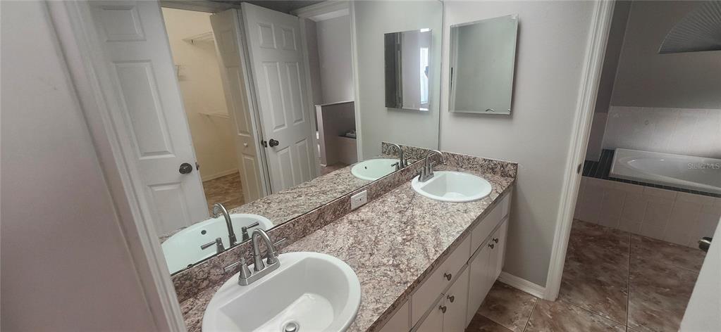 3047 Fisher Avenue Spring Hill, FL 34609 - Photo 23 of 75