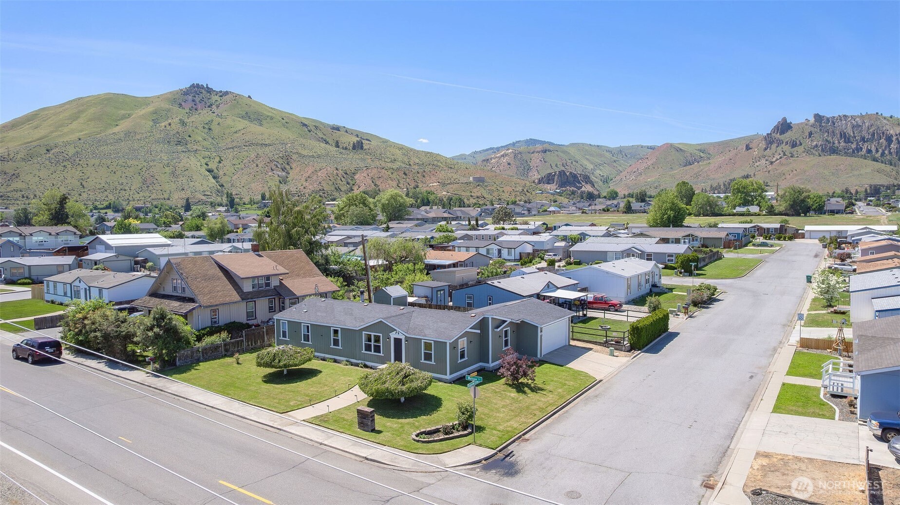 401 Ridgeview Loop Drive Wenatchee, WA 98801 - Photo 37 of 40 Gallery Image 37