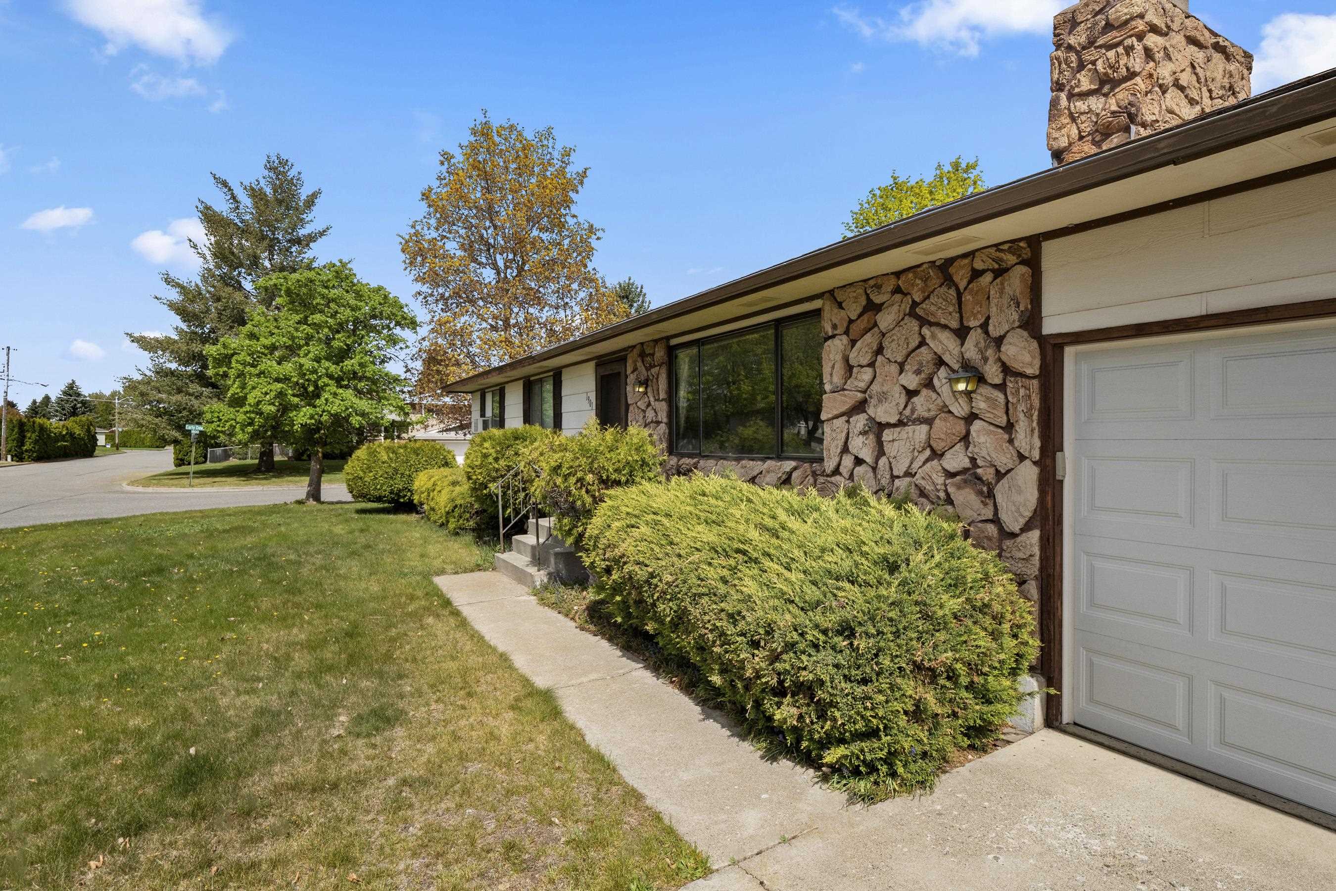 1901 South Calvin Road Spokane Valley, WA 99037 - Photo 3 of 39