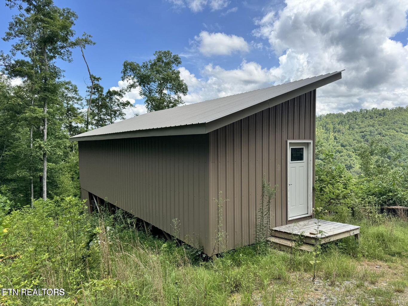 1291 Buck Crawford, TN 38554 - Photo 15 of 27 20250724153142371078000000-o