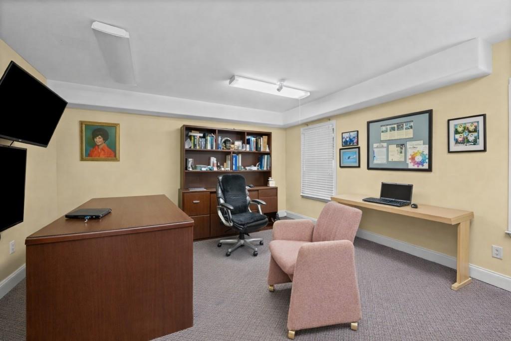 1530 Woodstock Road Roswell, GA 30075 - Photo 34 of 59