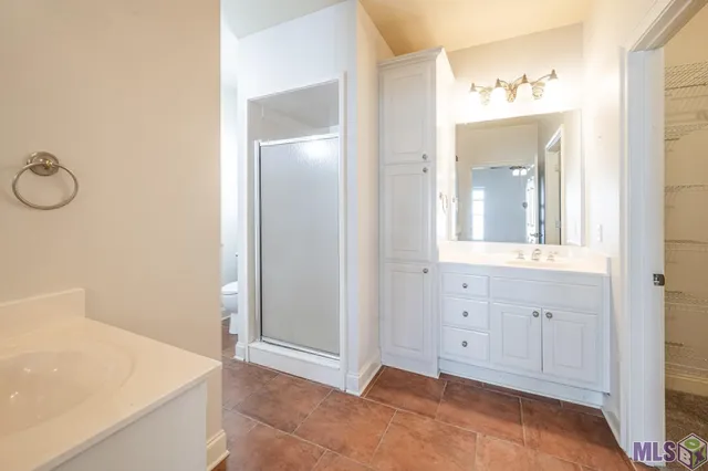 $215,000 | 11182 River Highlands Drive, Unit 10A, St. Amant, LA 70774