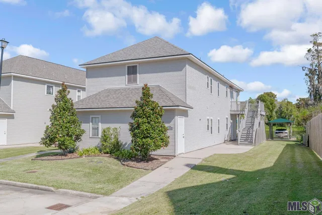 $215,000 | 11182 River Highlands Drive, Unit 10A, St. Amant, LA 70774