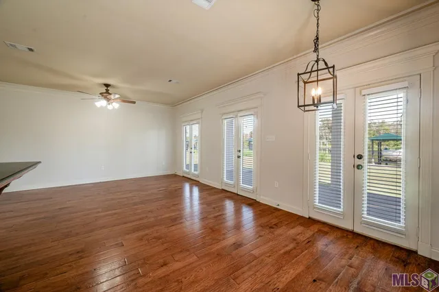 $215,000 | 11182 River Highlands Drive, Unit 10A, St. Amant, LA 70774