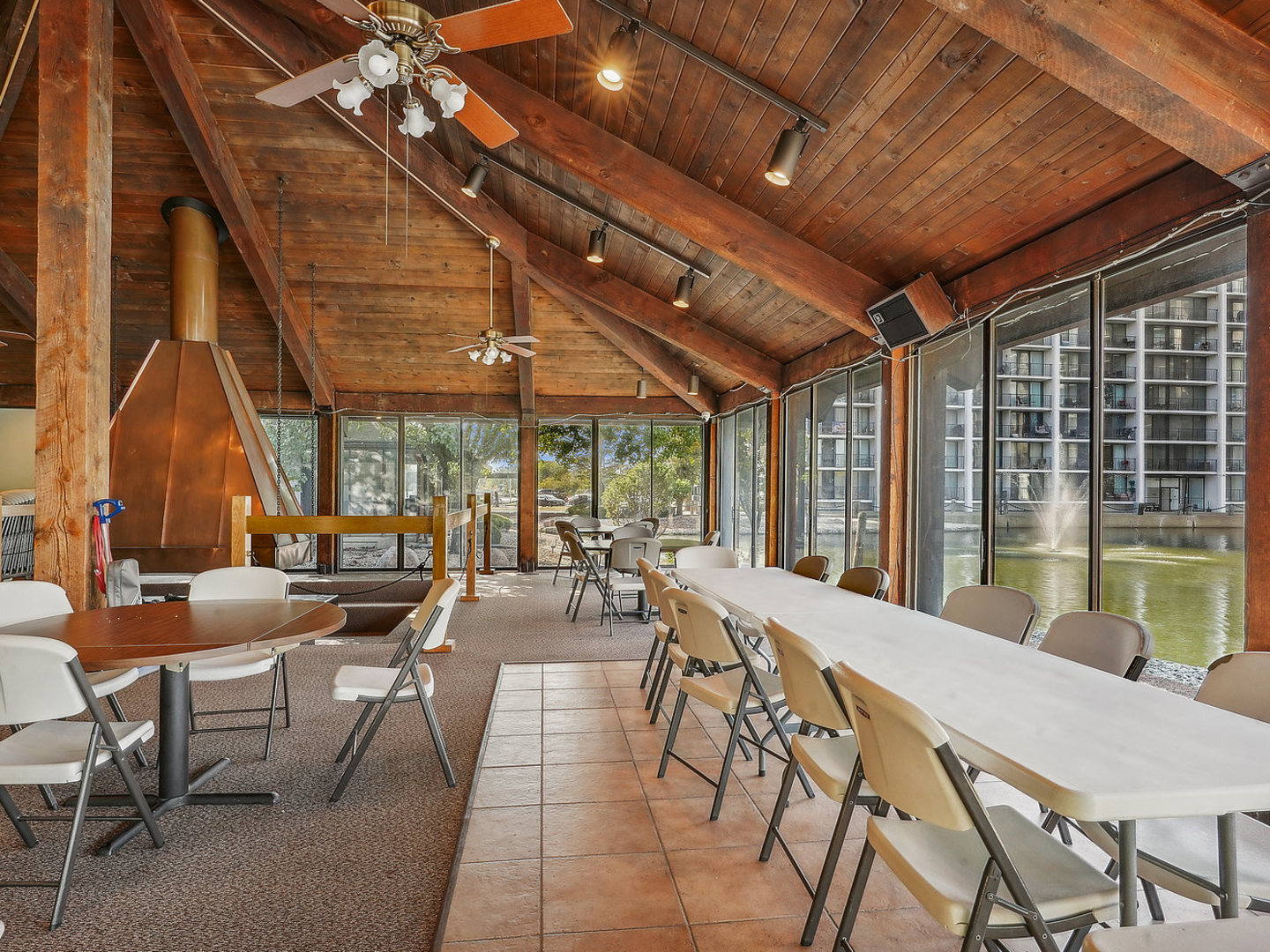 2015 South Finley Road, Unit 209 Lombard, IL 60148 - Photo 20 of 24