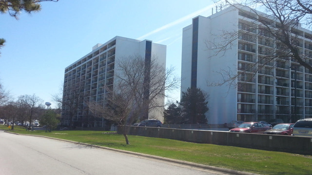 2015 South Finley Road, Unit 209 Lombard, IL 60148 - Photo 4 of 24