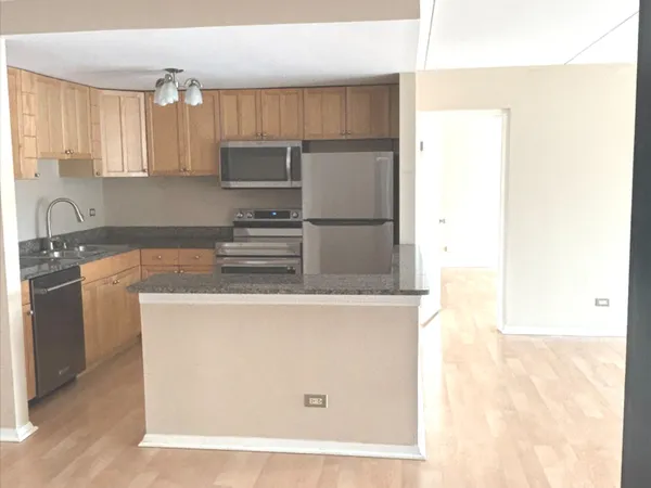 $240,000 | 2015 South Finley Road, Unit 209, Lombard, IL 60148