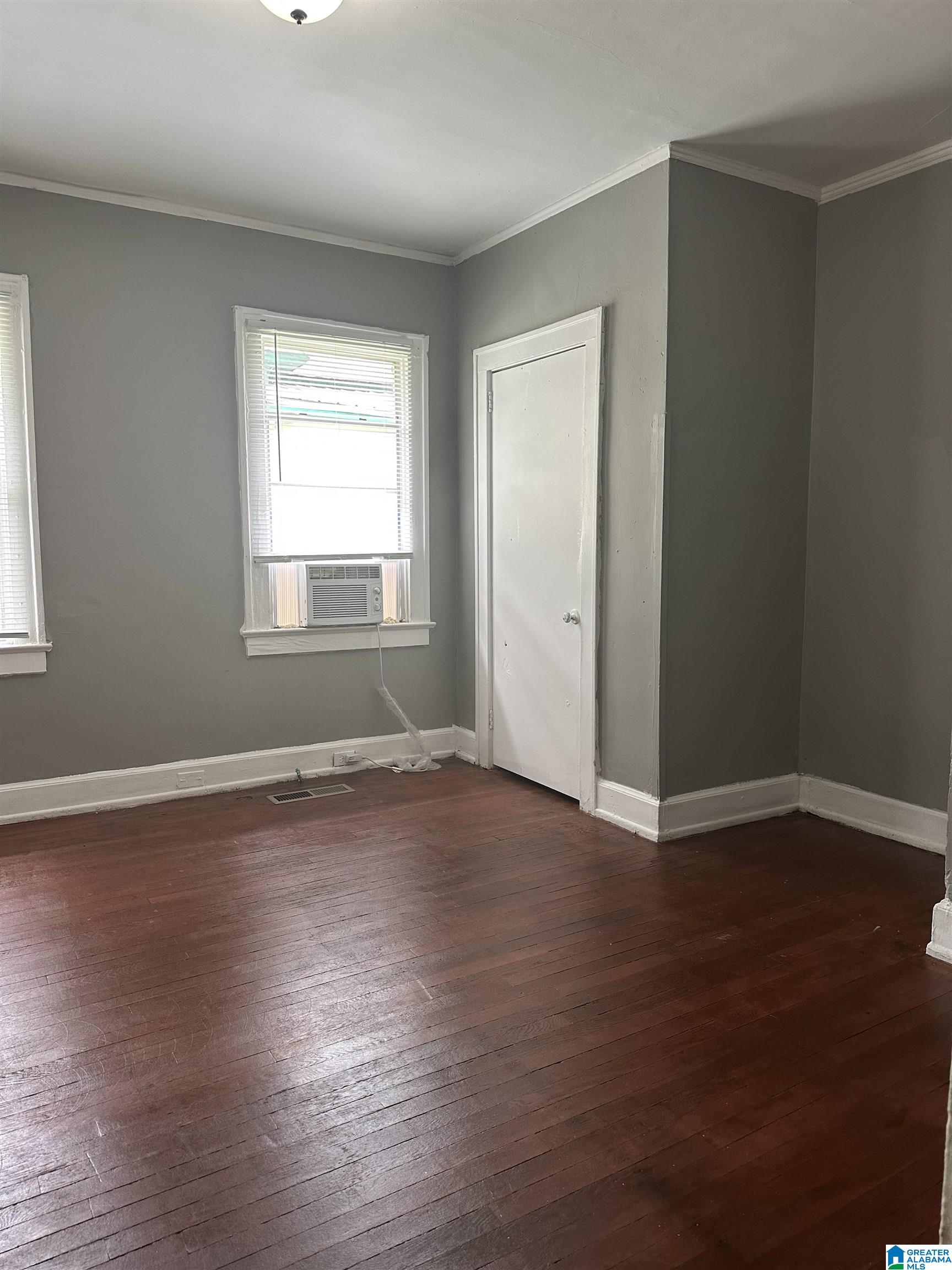 529 Fulton Avenue Southwest Birmingham, AL 35211 - Photo 6 of 17