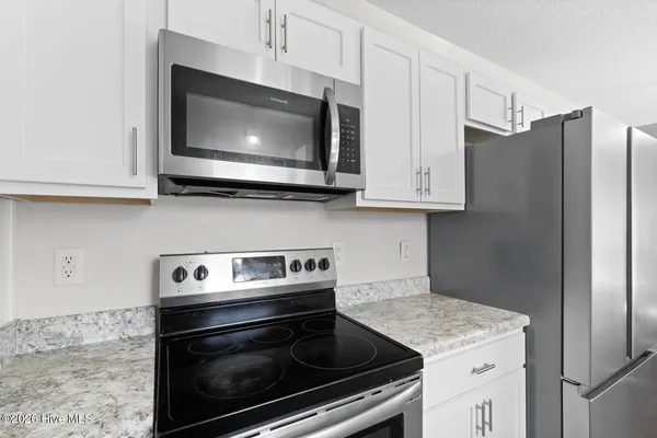 $270,000 | 423 Jasmine Lane, Jacksonville, NC 28546