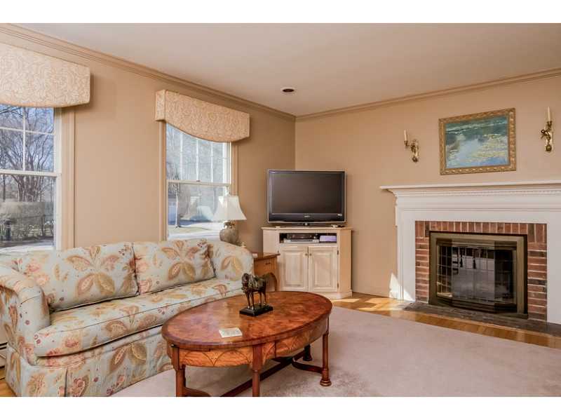 19 Hunters Harbor Road Charlestown, RI 02813 - Photo 11 of 25 Den/Family/Great Room.