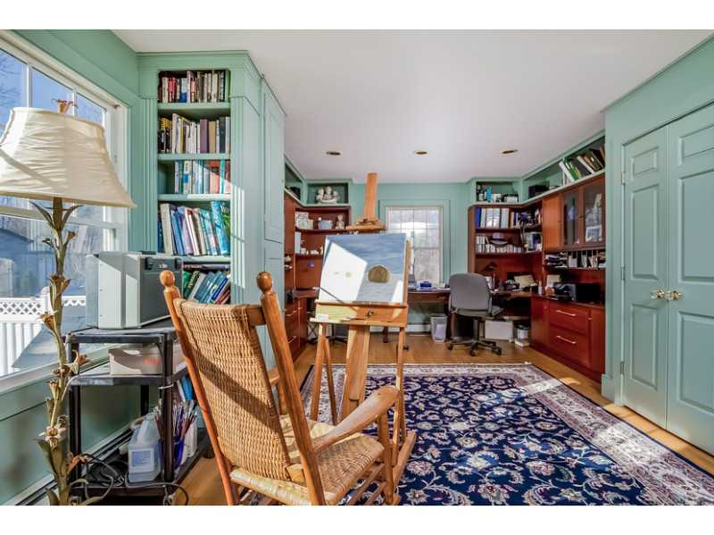 19 Hunters Harbor Road Charlestown, RI 02813 - Photo 17 of 25 Den/Family/Great Room.