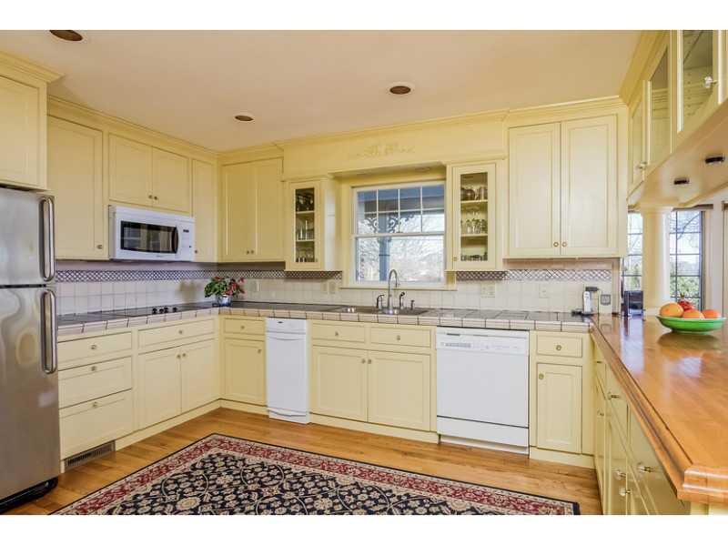 19 Hunters Harbor Road Charlestown, RI 02813 - Photo 7 of 25 Kitchen.