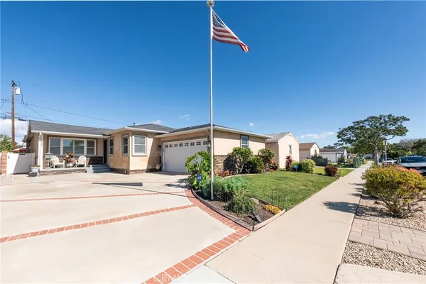 $1,499,000 | 5433 134th Place, Hawthorne, CA 90250