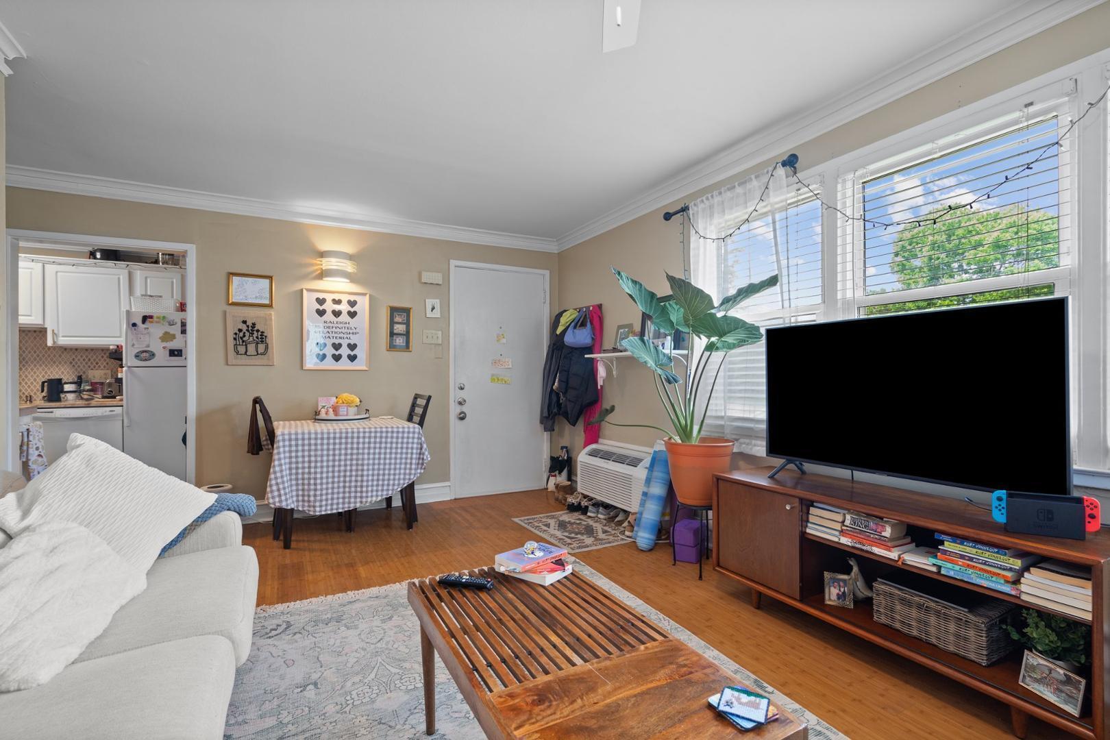 635 Daniels Street, Unit A Raleigh, NC 27605 - Photo 6 of 34