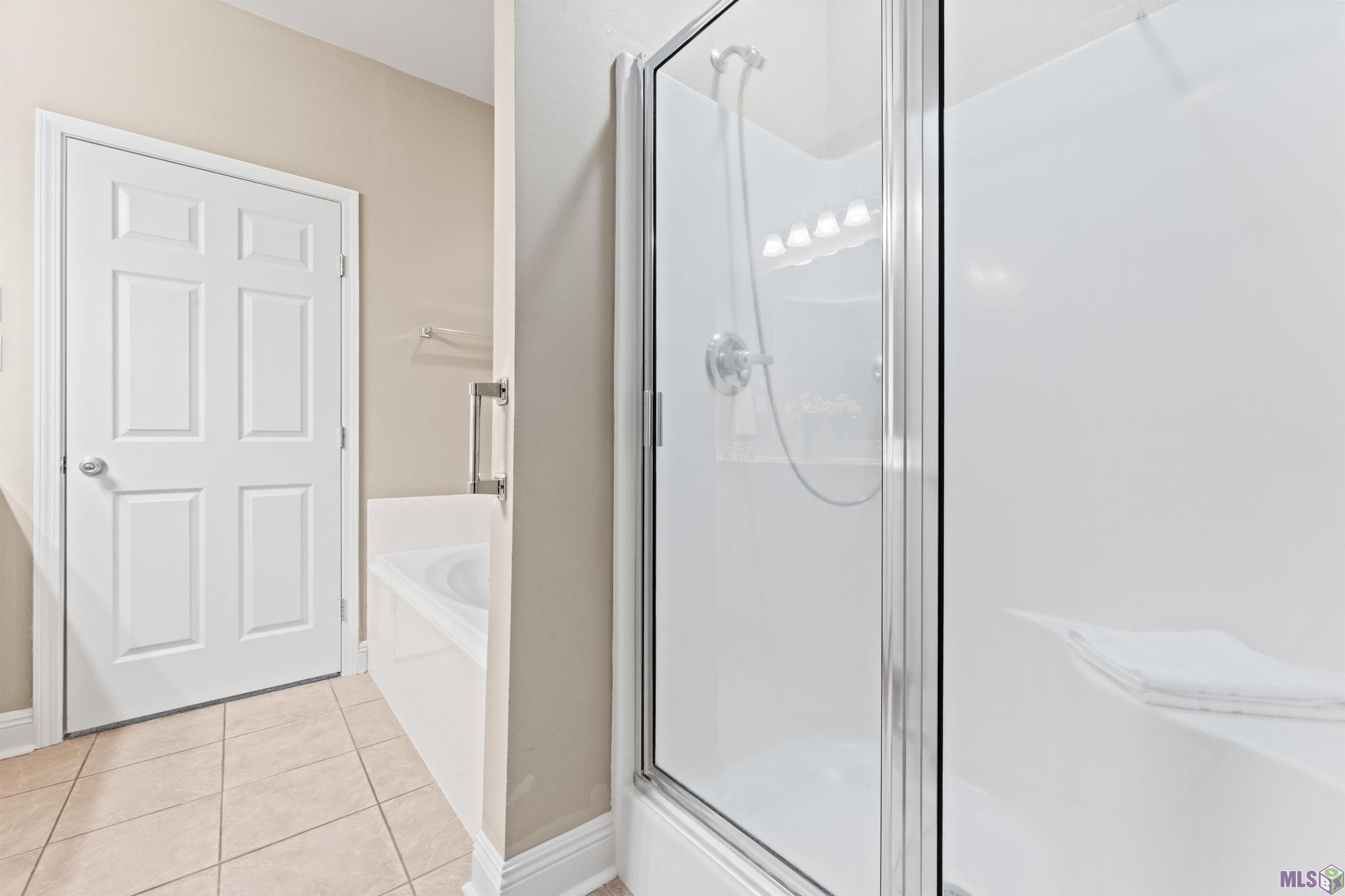 11510 Southfork Avenue, Unit 37 Baton Rouge, LA 70816 - Photo 18 of 33