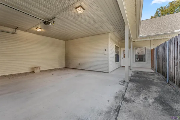 $215,000 | 11510 Southfork Avenue, Unit 37, Baton Rouge, LA 70816