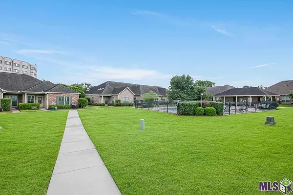 $215,000 | 11510 Southfork Avenue, Unit 37, Baton Rouge, LA 70816