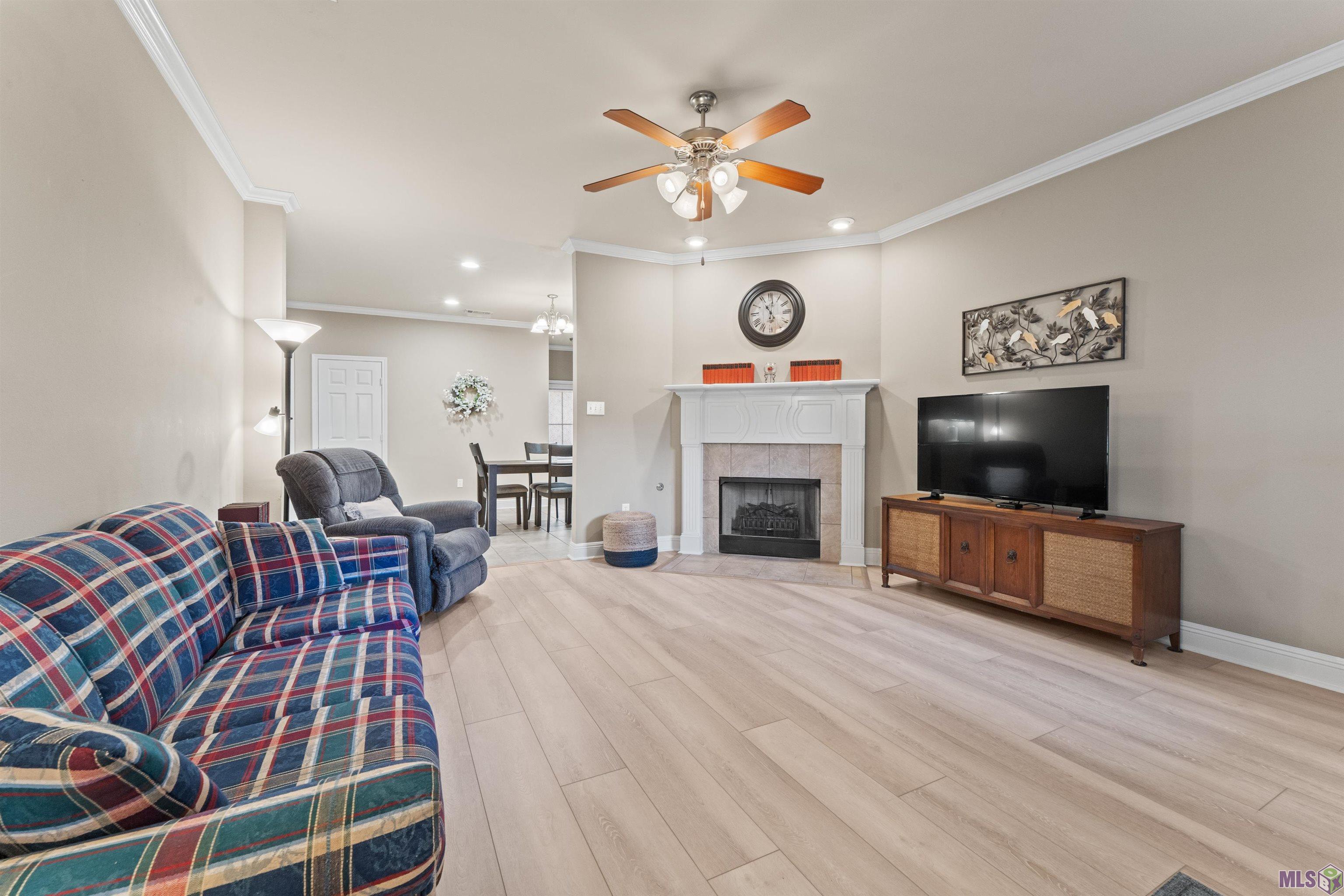 11510 Southfork Avenue, Unit 37 Baton Rouge, LA 70816 - Photo 3 of 33