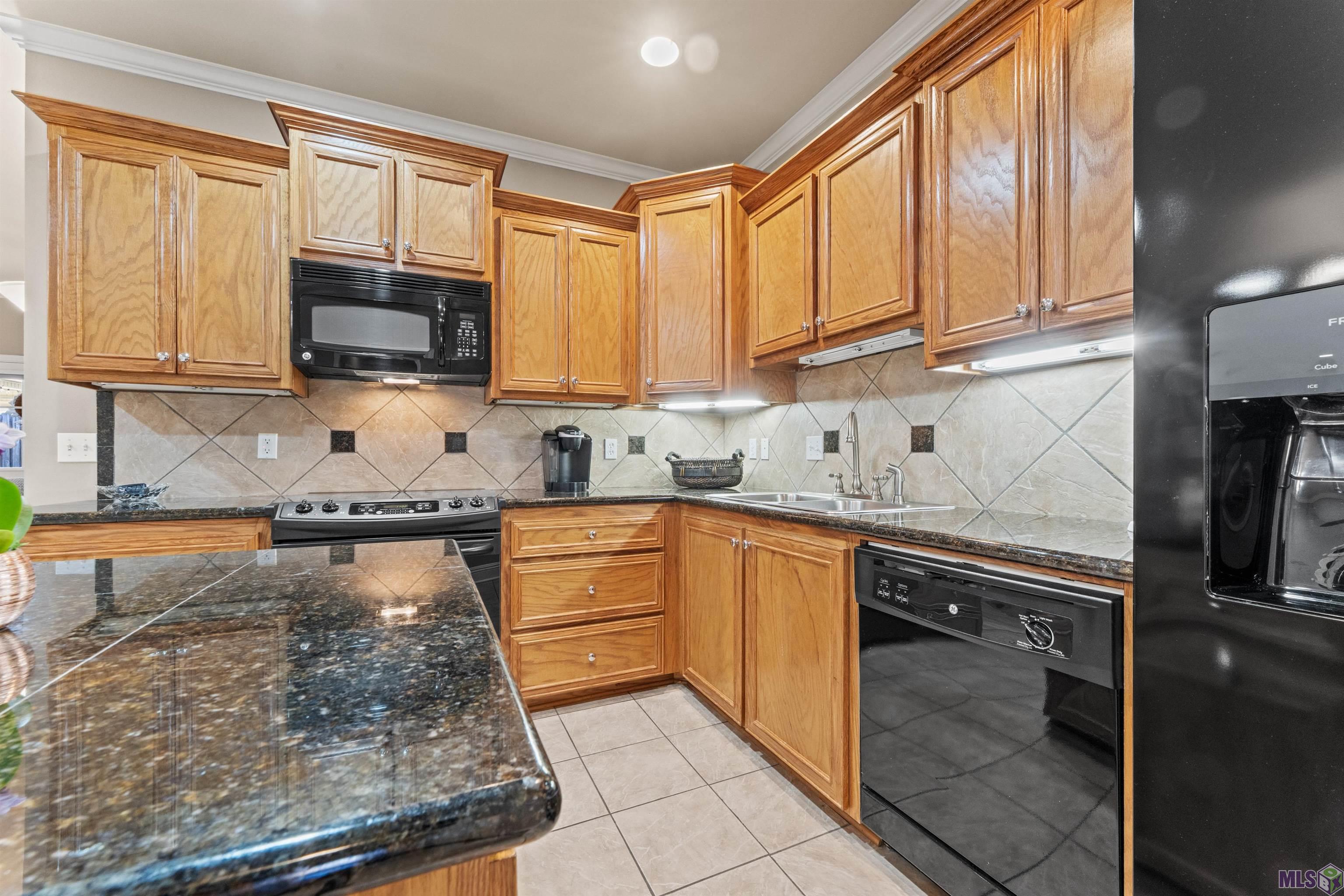 11510 Southfork Avenue, Unit 37 Baton Rouge, LA 70816 - Photo 9 of 33