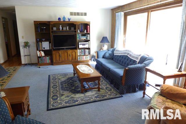 8100 North Ford Road Edwards, IL 61528 - Photo 5 of 26 Gallery Image 5