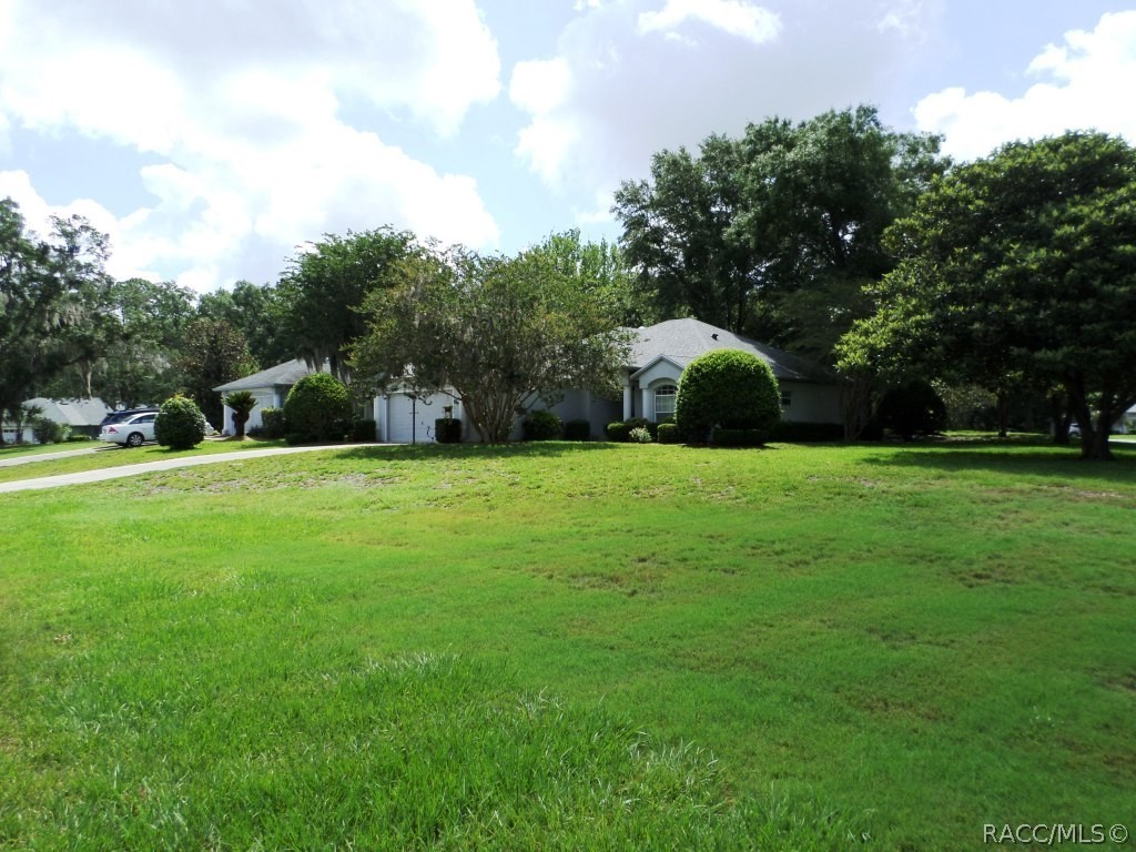 9093 Southwest 192nd Court Road Dunnellon, FL 34432 - Photo 4 of 45 Gallery Image 4