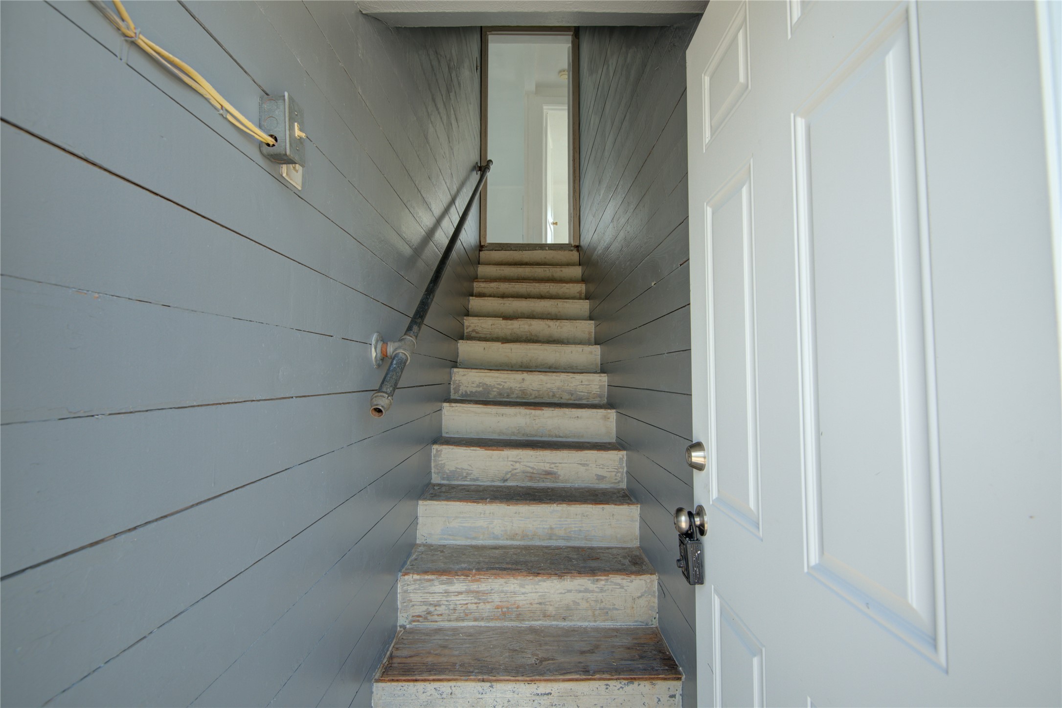 1131 West 2nd Street Freeport, TX 77541 - Photo 12 of 30 a view of entryway with wooden floor