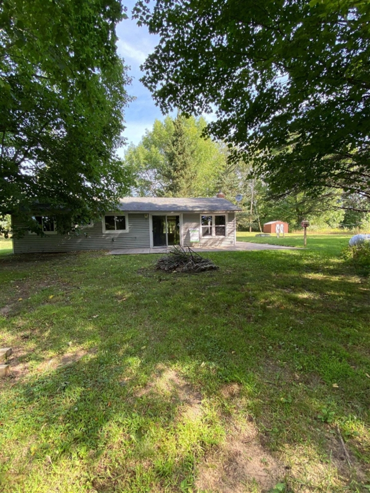 13983 Taft Road Rodney, MI 49342 - Photo 3 of 14