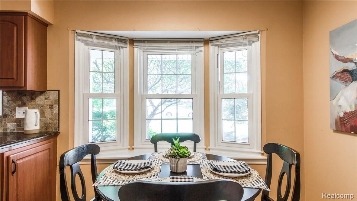 5097 Aintree Court Rochester, MI 48306 - Photo 5 of 41 Interiors (4 of 48).jpg