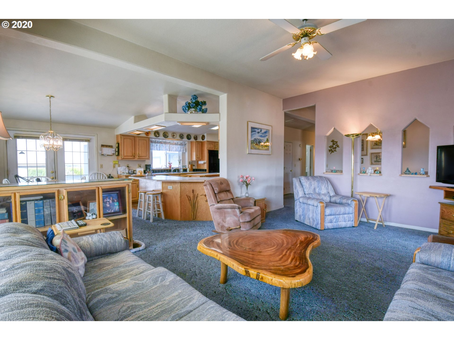 705 Southwest Nye Avenue Pendleton, OR 97801 - Photo 8 of 32 Gallery Image 8