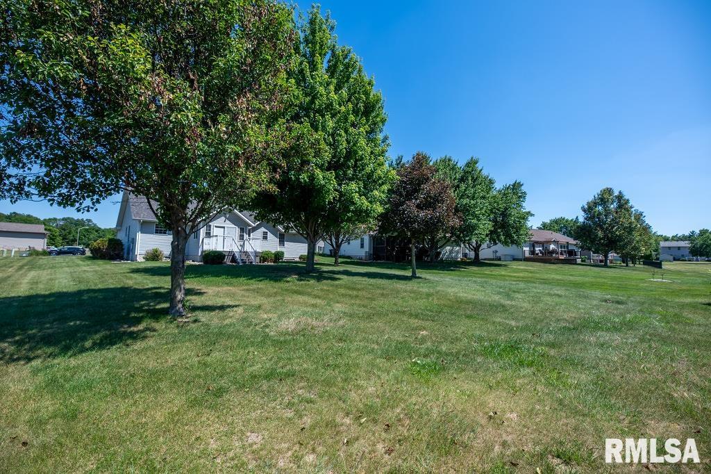 2425 Delaware Street Pekin, IL 61554 - Photo 11 of 13
