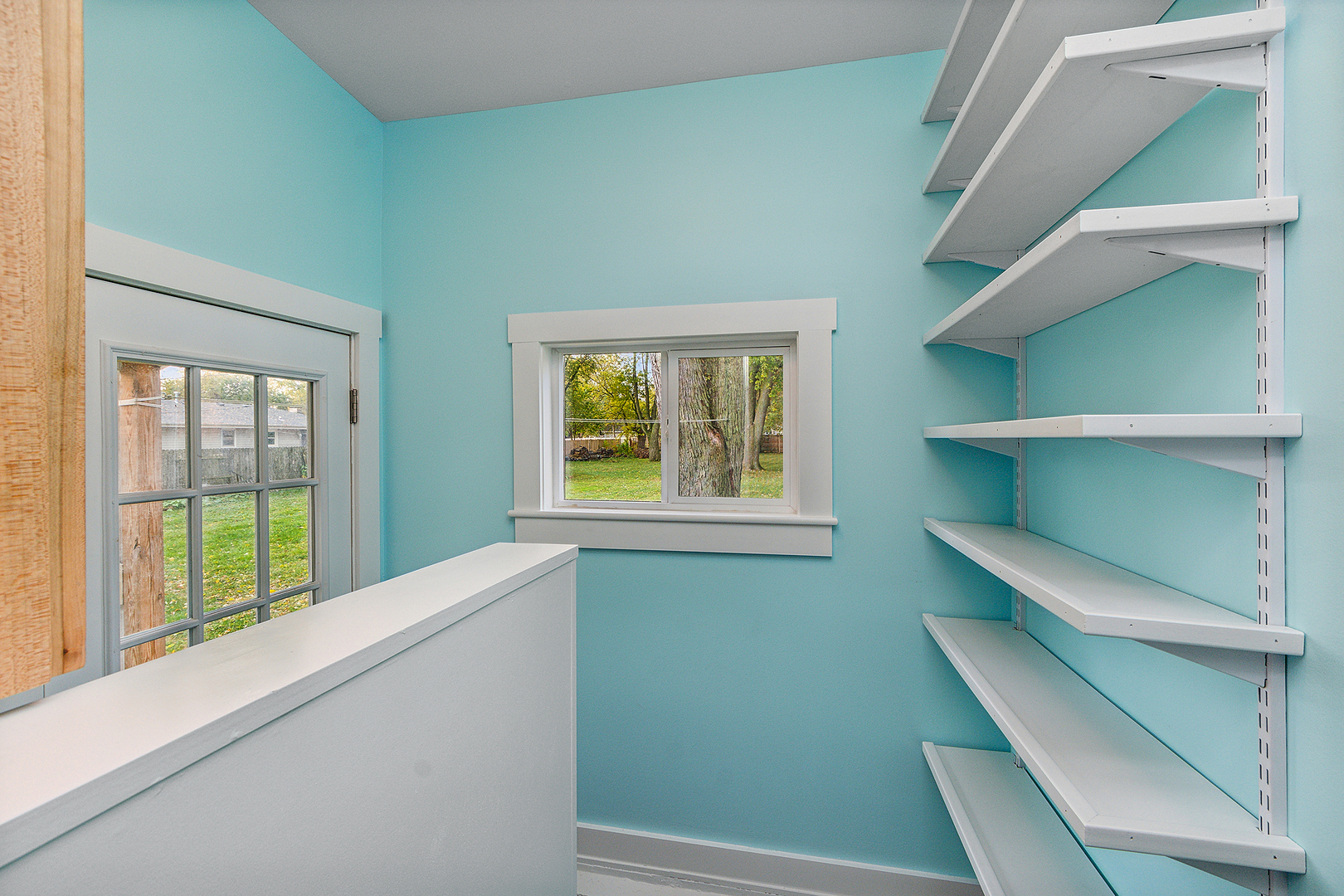 829 South Cedar Road New Lenox, IL 60451 - Photo 18 of 23 a view of room with window and front door