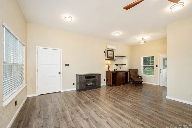 $575,000 | 10655 Rebecca Creek Road, Spring Branch, TX 78070