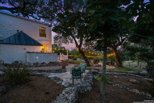 $575,000 | 10655 Rebecca Creek Road, Spring Branch, TX 78070