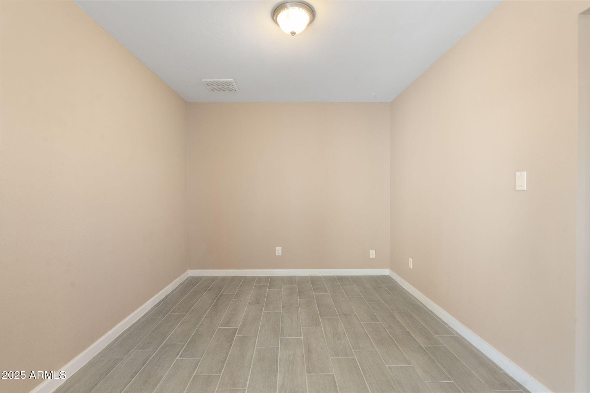 1121 West Halstead Drive Phoenix, AZ 85023 - Photo 13 of 22 a view of an empty room