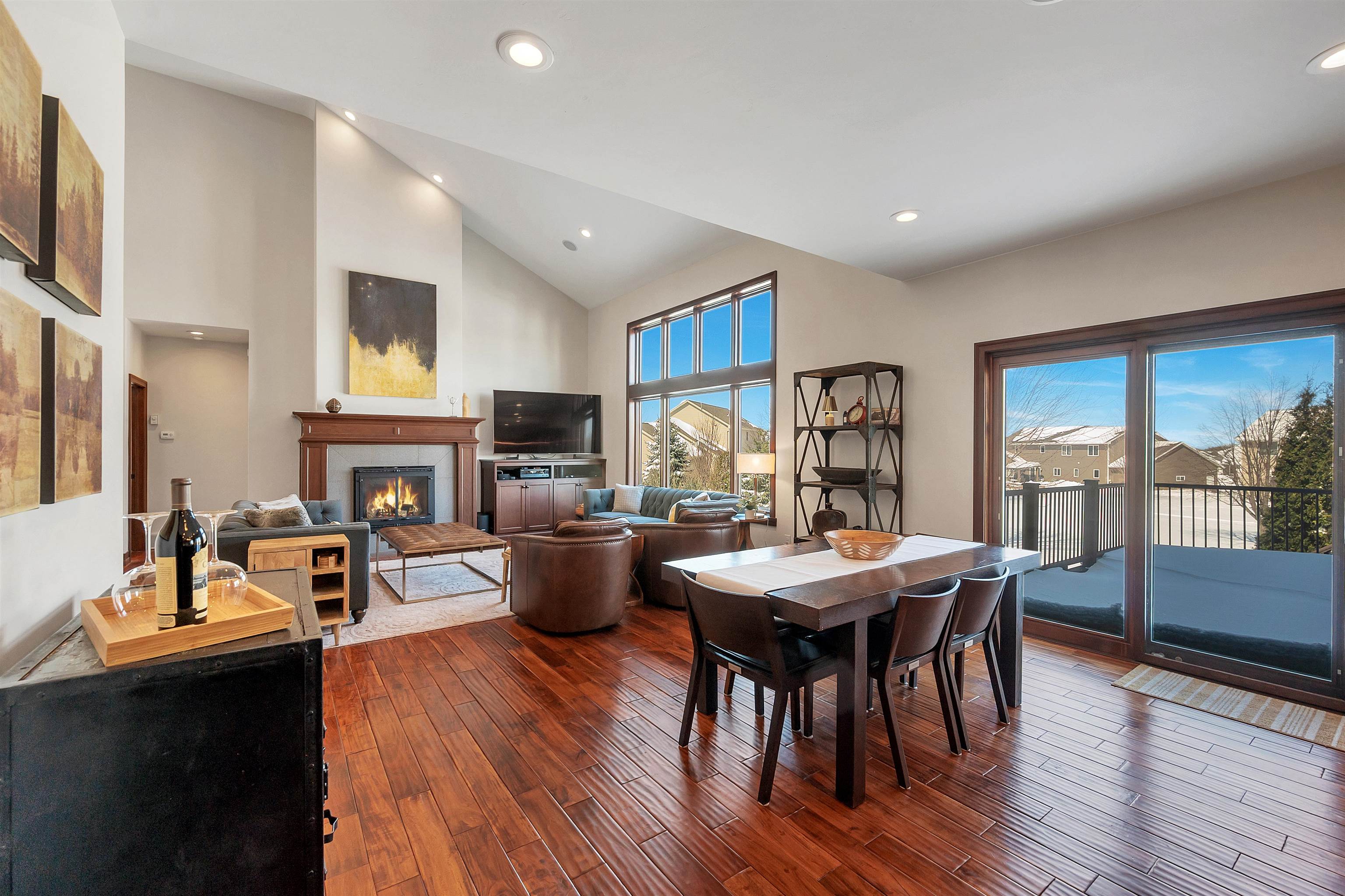 1417 Angels Path De Pere, WI 54115 - Photo 3 of 60