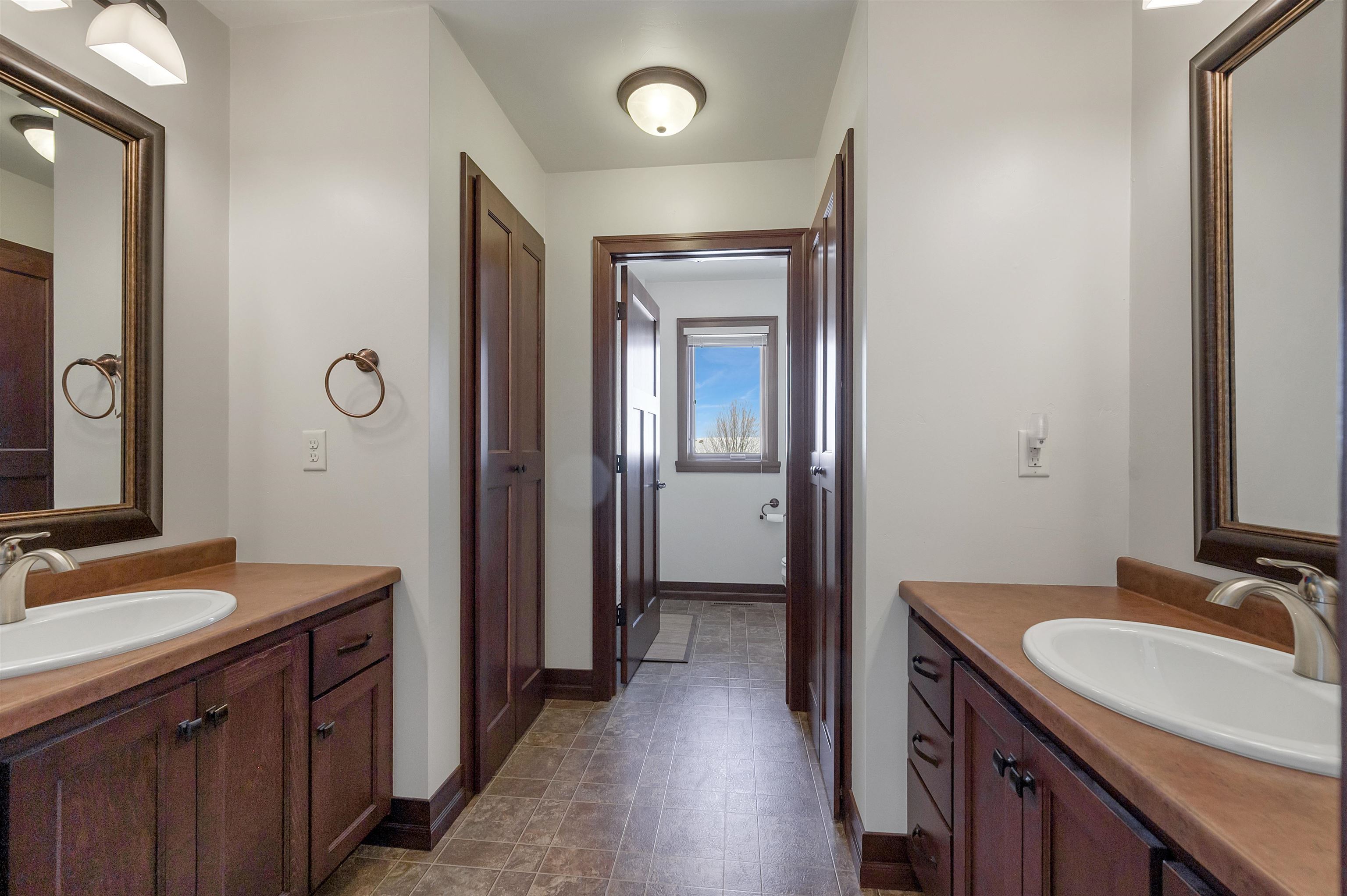 1417 Angels Path De Pere, WI 54115 - Photo 47 of 60