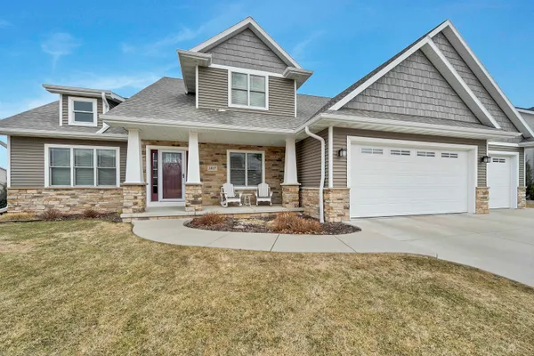 $849,900 | 1417 Angels Path, De Pere, WI 54115
