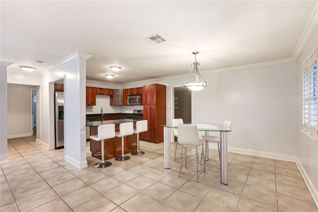 2304 Haring Road Metairie, LA 70001 - Photo 4 of 17 Gallery Image 4