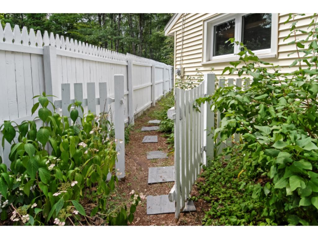 13 Cross Road Exeter, NH 03833 - Photo 22 of 25