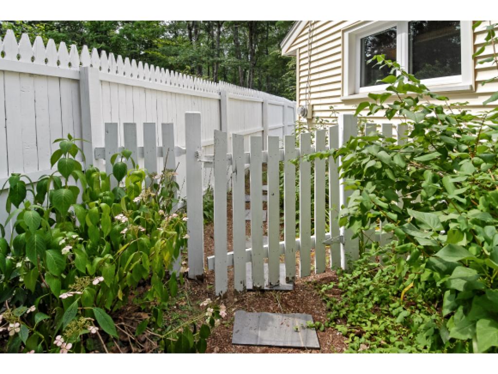 13 Cross Road Exeter, NH 03833 - Photo 23 of 25