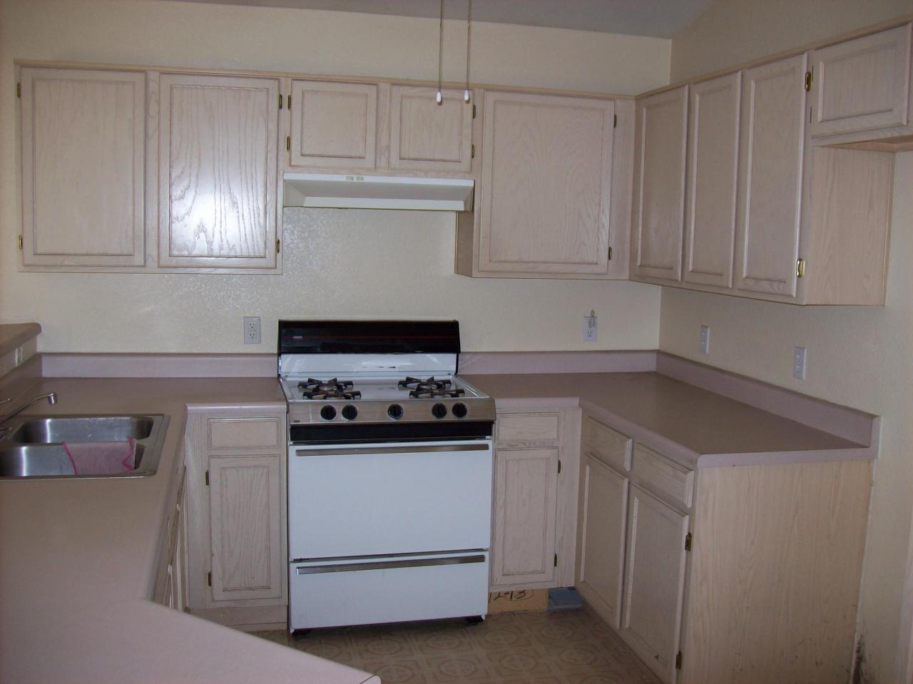 8430 West Almeria Road Phoenix, AZ 85037 - Photo 3 of 8 Kitchen