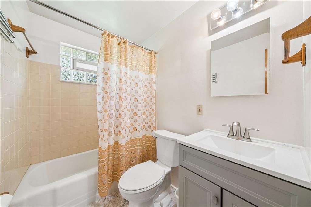 609 Brightberry Road Monroeville, PA 15146 - Photo 14 of 36 Full bath, newer floor & vanity