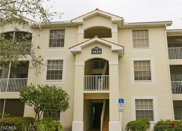 $1,495 | 4610 St Croix Lane, Unit 1034, Naples, FL 34109