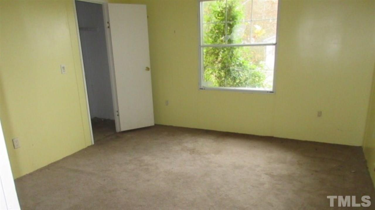 9117 Kirby Road Kenly, NC 27542 - Photo 8 of 10 Gallery Image 8