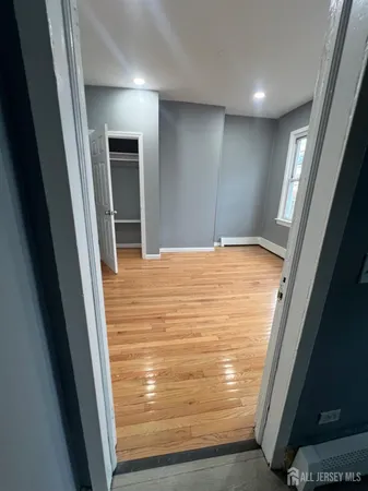 $2,800 | 387 Market Street, Perth Amboy, NJ 08861